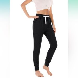 Amazon Women's Comfy Black Lounge Pants - Small
